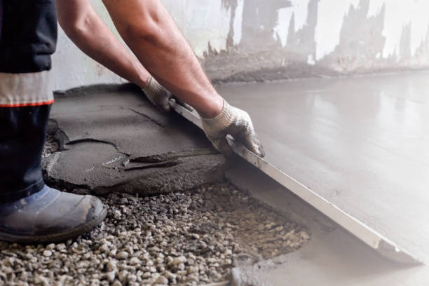 Best Concrete Driveway Installation  in Strathmore, CA